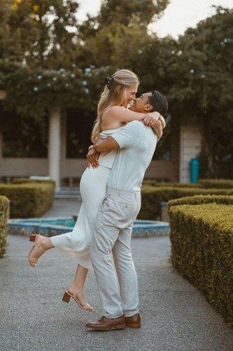 mobile - carousel-hero-element image-4